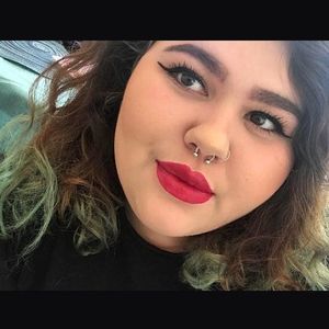 Meet your Posher, Angelica